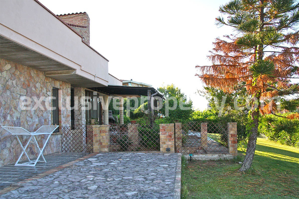 Luxury villa in brick habitable with sea view for sale in Termoli Molise Italy 9