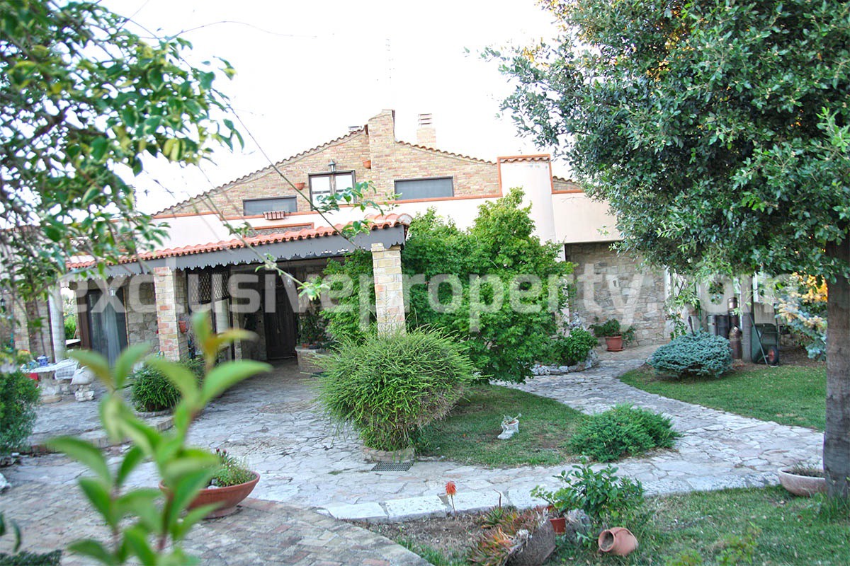 Luxury villa in brick habitable with sea view for sale in Termoli Molise Italy 1