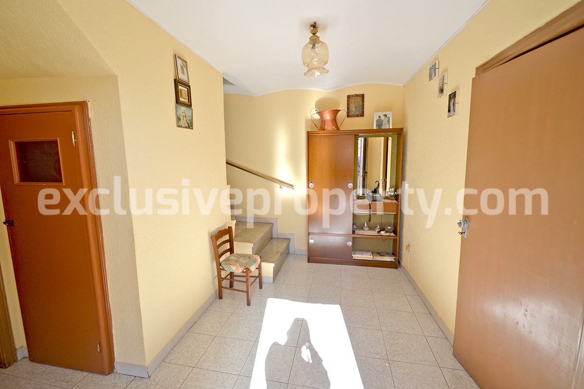 Property with terrace and garden for sale in Abruzzo 11