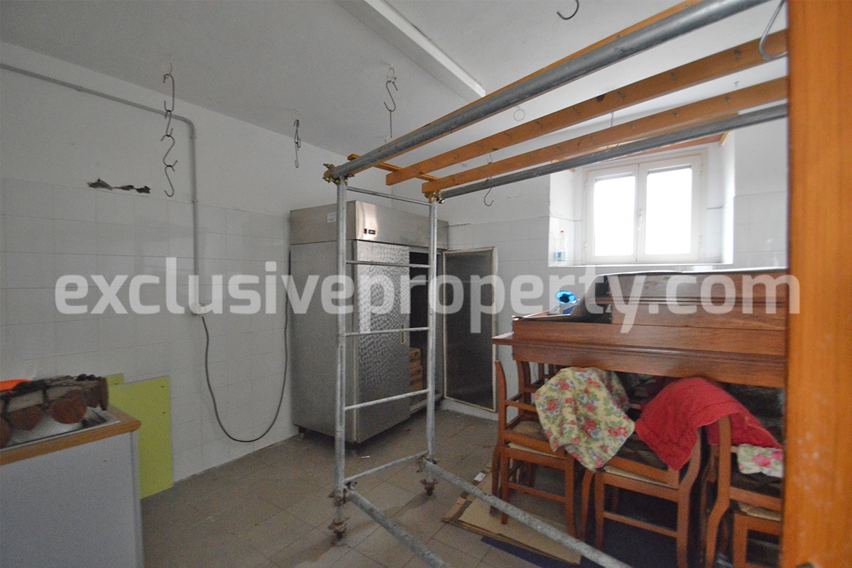 Home ready for be inhabited for sale in Abruzzo - Roccaspianlveti - Italy 13
