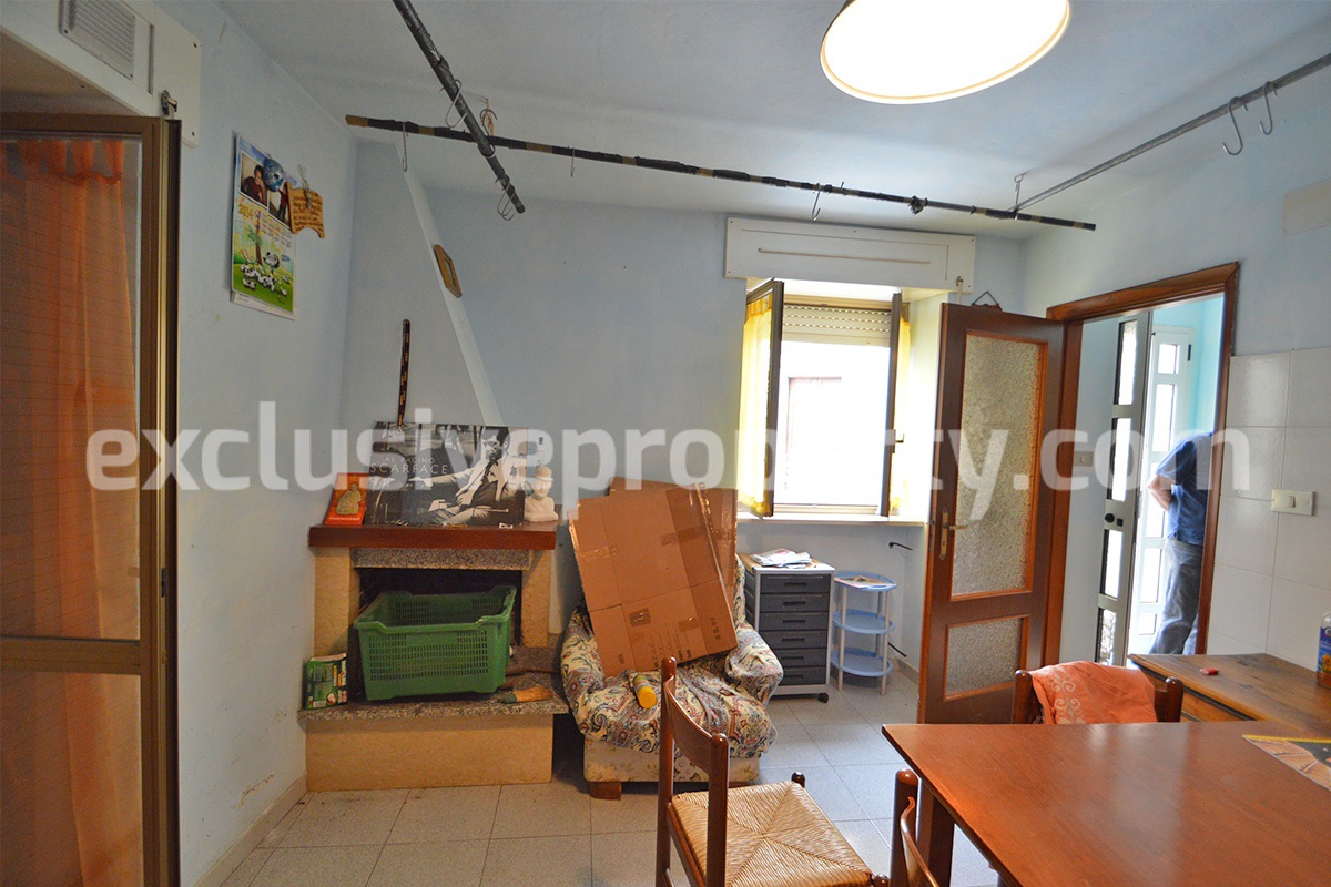 Home ready for be inhabited for sale in Abruzzo - Roccaspianlveti - Italy 4