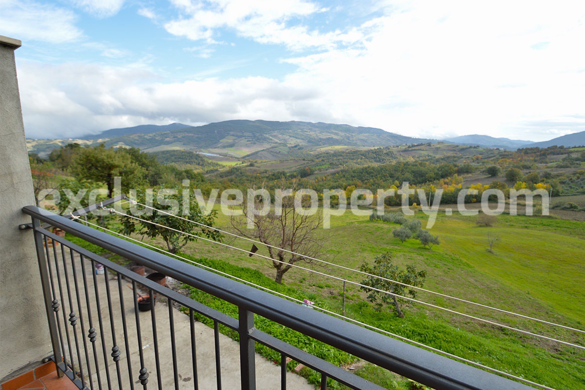 Renovated property with a view of the hills in the Abruzzo - Chieti 9