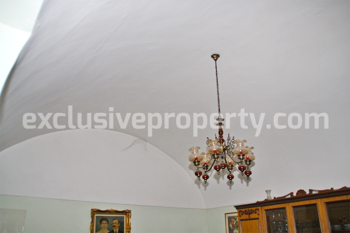 Spacious house with three bedrooms for sale in Gissi - Abruzzo 6