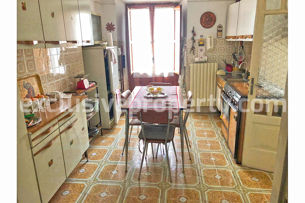 Habitable house with garage for sale in the Abruzzo Region -Gissi