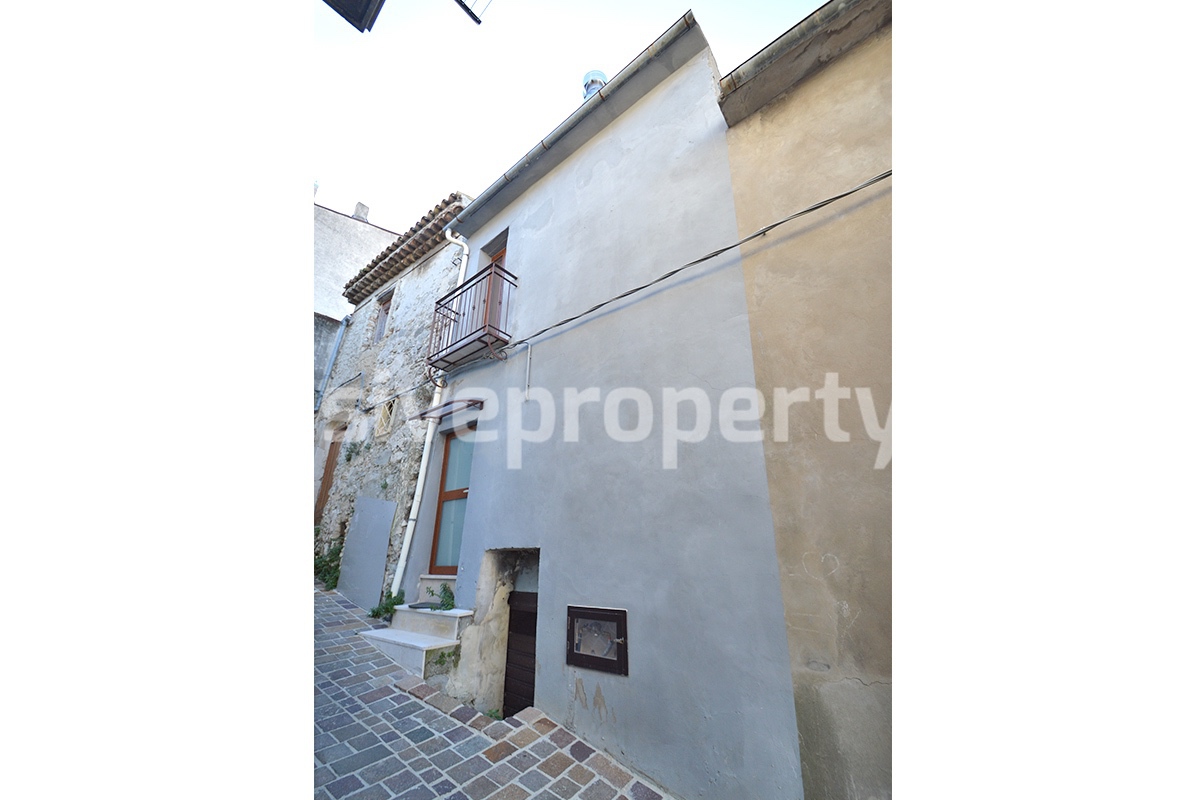Town house totally renovated with a garden of about 40 sq m for sale in Abruzzo 2