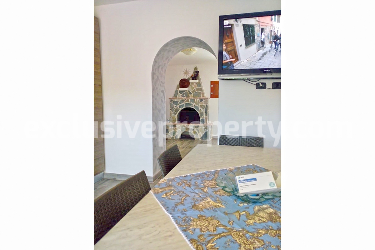 Town house totally renovated with a garden of about 40 sq m for sale in Abruzzo 4