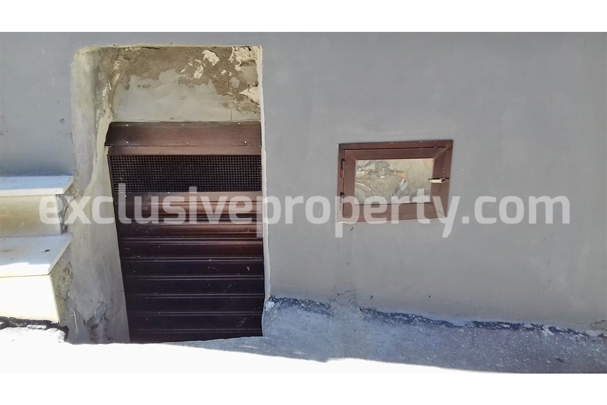 Town house totally renovated with a garden of about 40 sq m for sale in Abruzzo 19