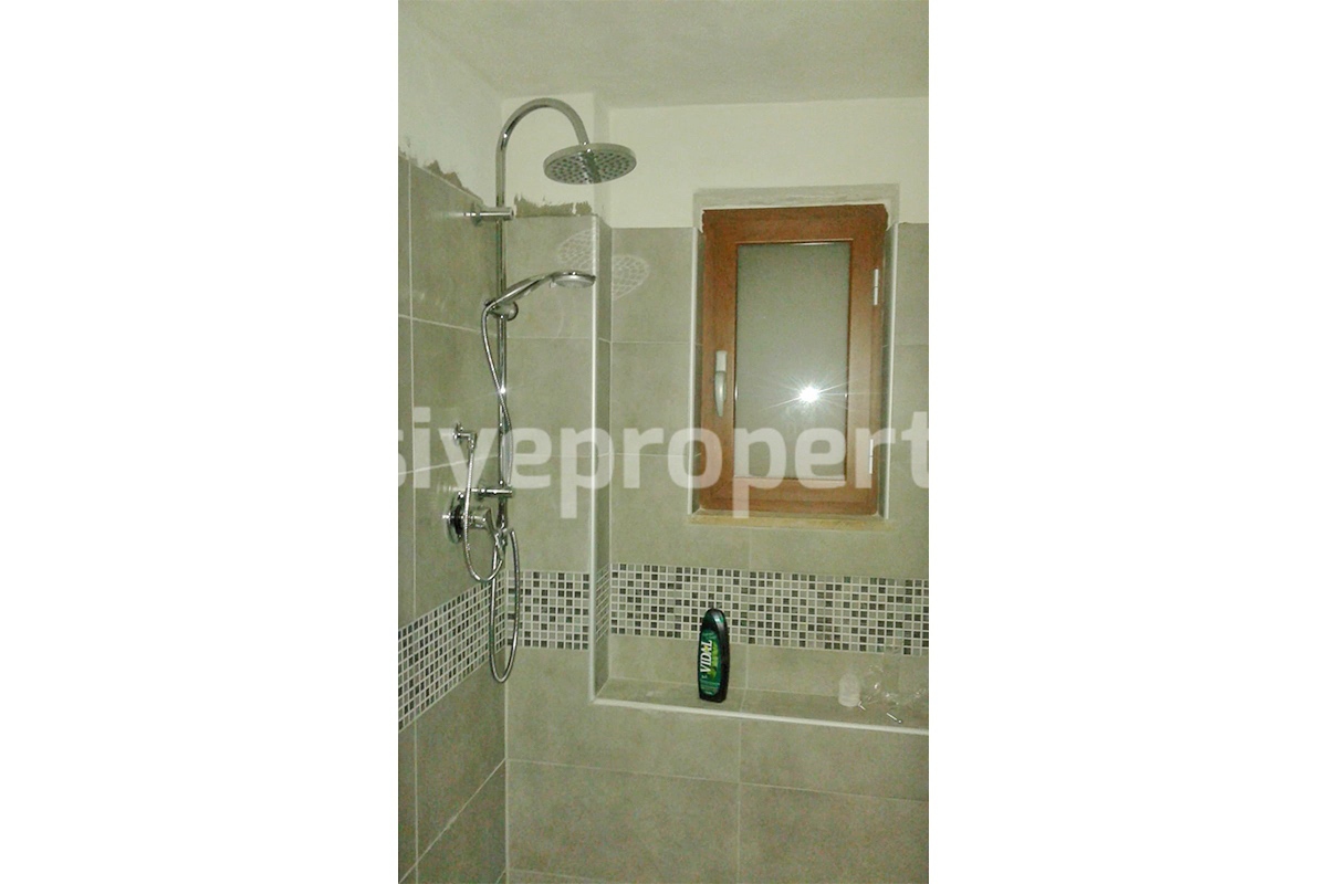 Town house totally renovated with a garden of about 40 sq m for sale in Abruzzo 13