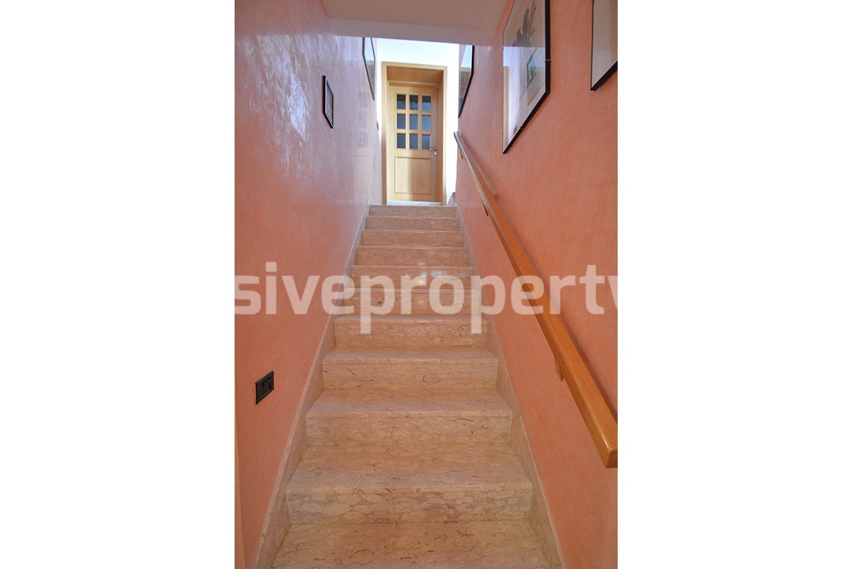 Two-storey town house in excellent condition for sale in Gissi - Abruzzo