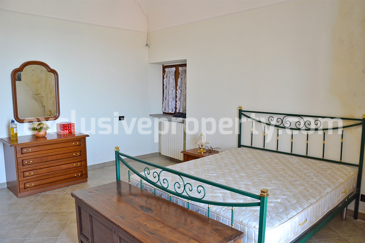 Spacious house habitable rustic taste for sale in Gissi - Abruzzo - Italy