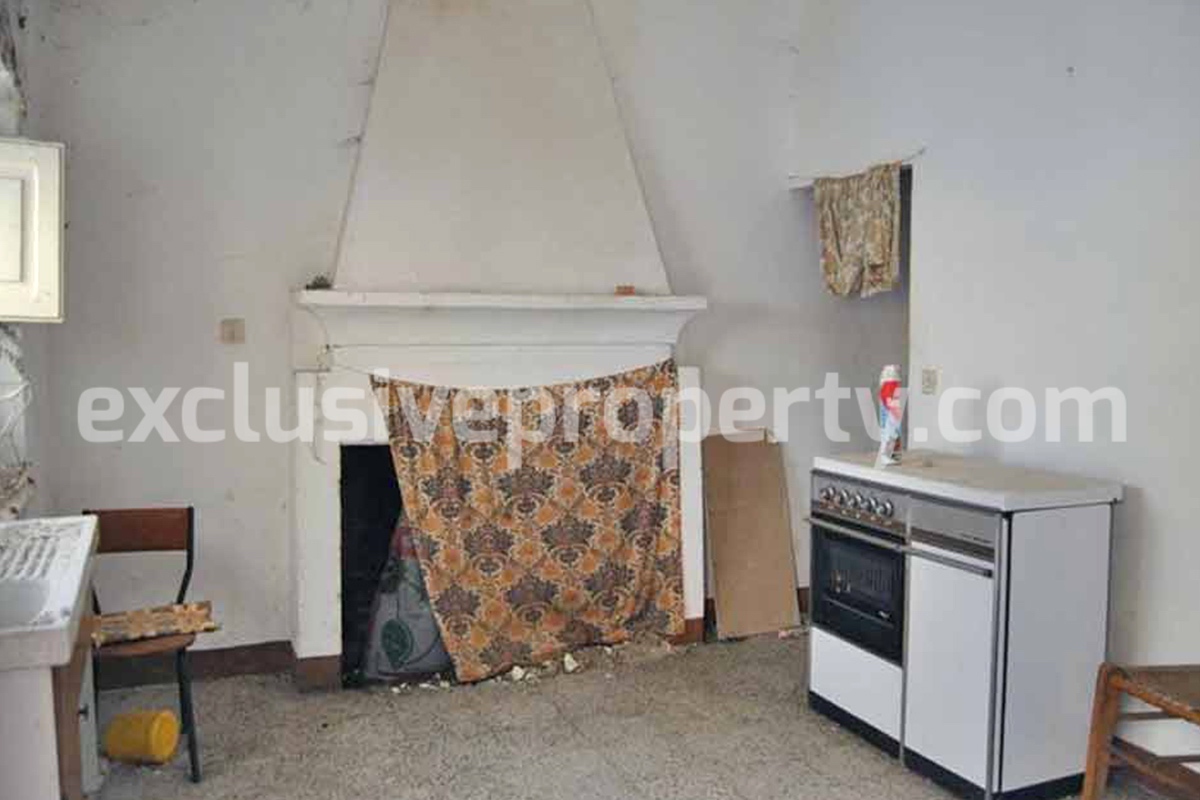 Lovely town house for sale with garden in Montazzoli - Abruzzo 6