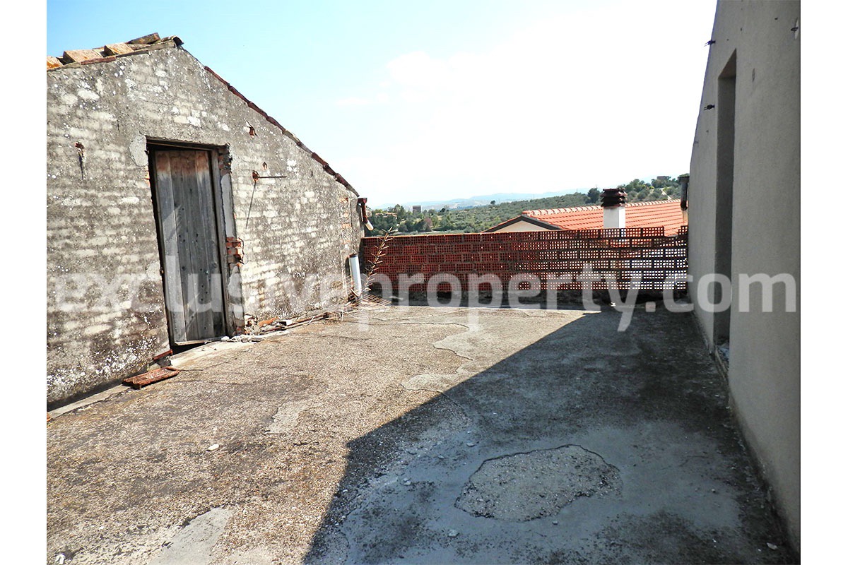 Semi-detached house with garden for sale not far from Trabocchi and Adriatic Sea 4
