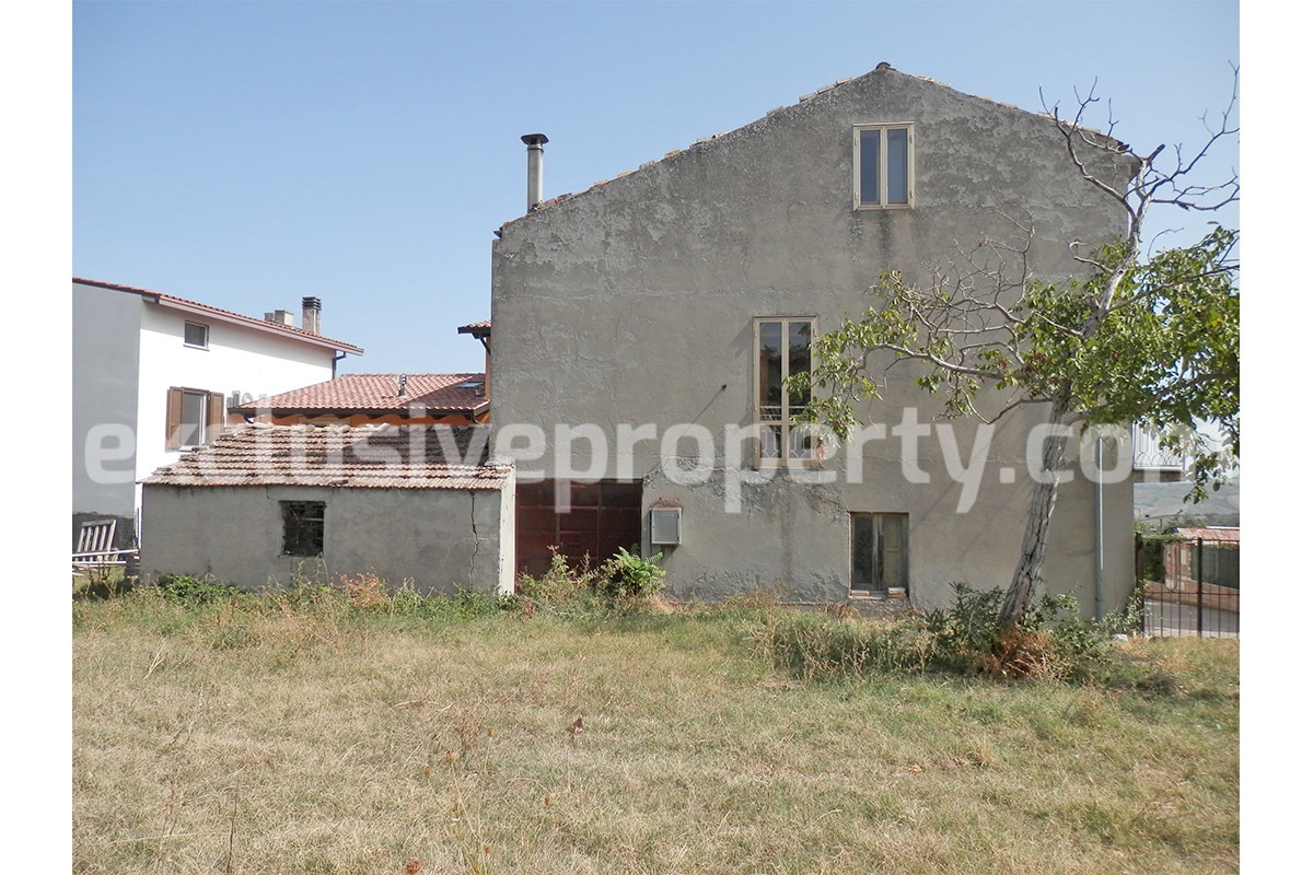 Semi-detached house with garden for sale not far from Trabocchi and Adriatic Sea 3