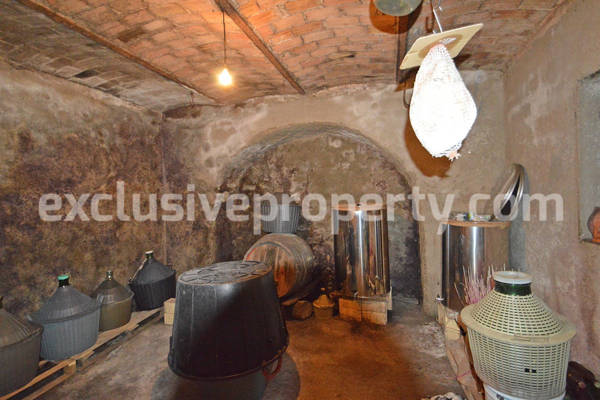 Character country house in stone for sale in Abruzzo