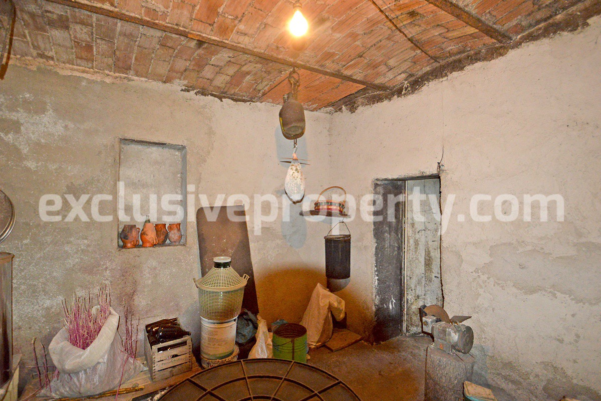 Character country house in stone for sale in Abruzzo 18