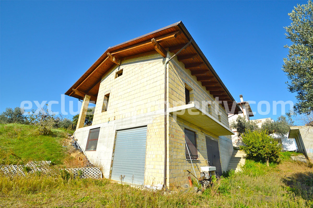 Two properties with sea view terrace and hectares of land - Italy - Abruzzo 29