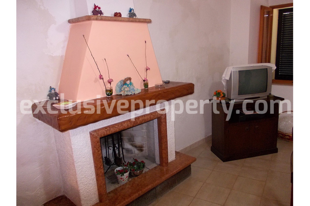 Renovated town house two bedrooms for sale in Lentella Abruzzo 2