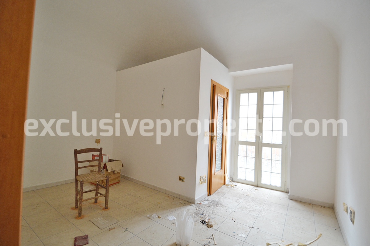 Fully renovated two storey village house for sale in Furci on the Abruzzo hills