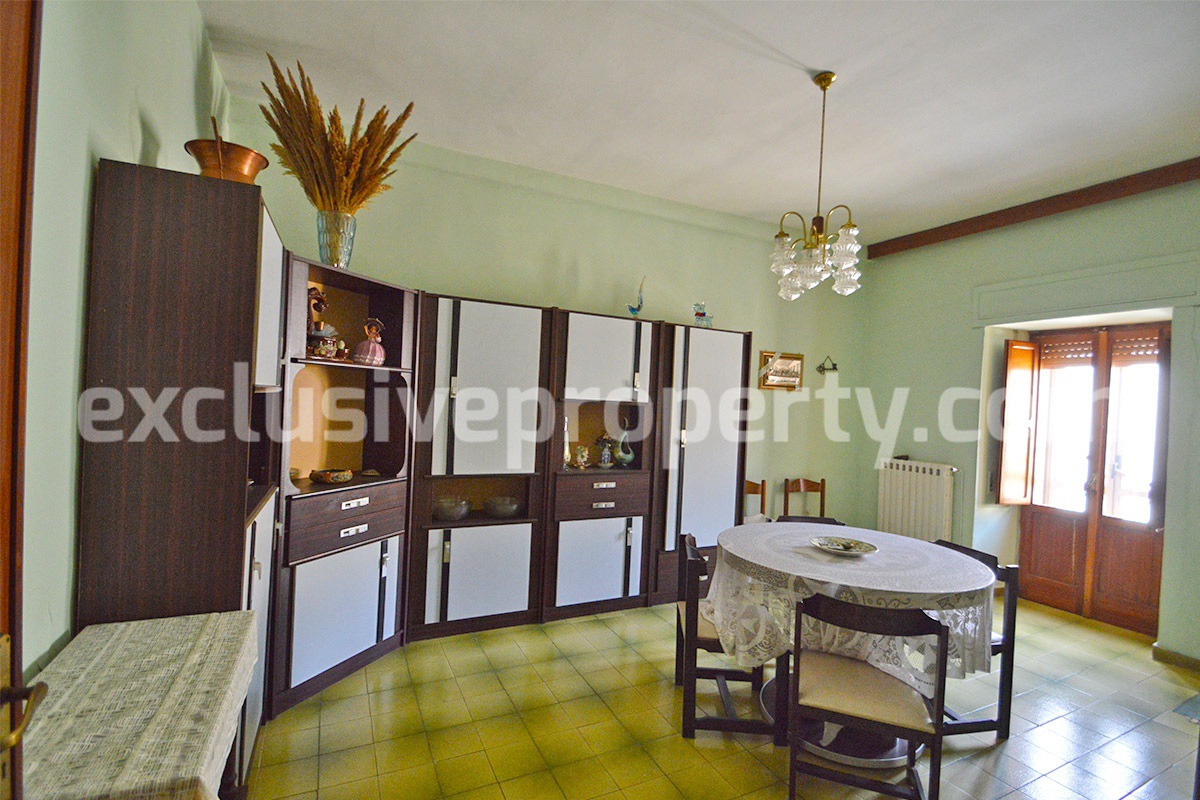 House in good condition for sale in Abruzzo Italy 4
