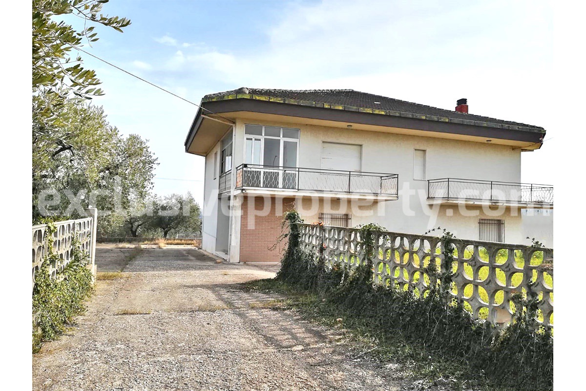 Lovely country house with view in Giuliano Teatino - Chieti 2