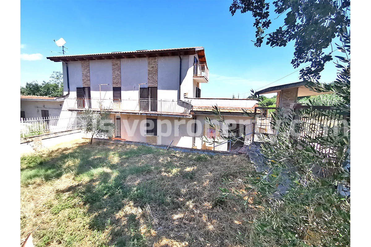 Country house to complete for sale in Lanciano - Abruzzo 1