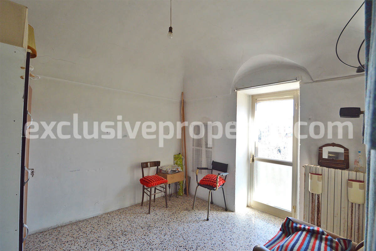 Village house in good condition for sale in Tornareccio a honey town - Abruzzo