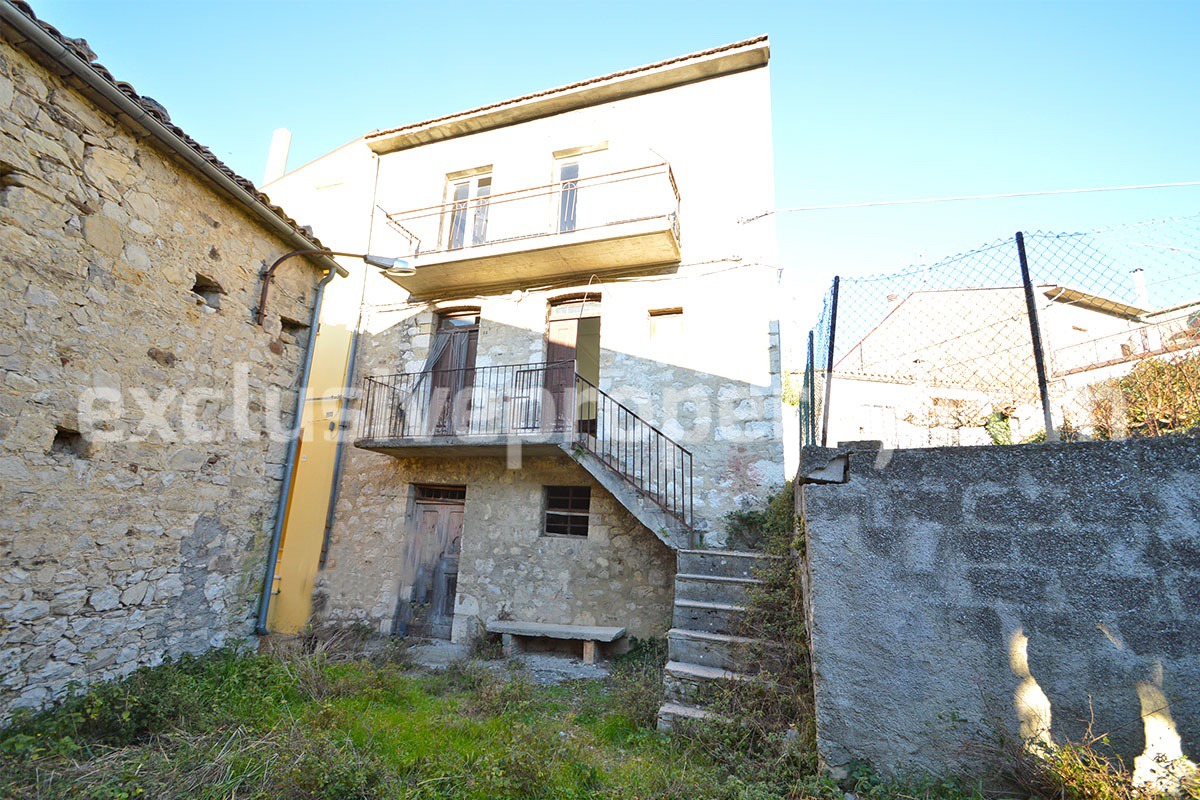 Stone house with garden for sale in Tornareccio - a town called the Queen of Honey