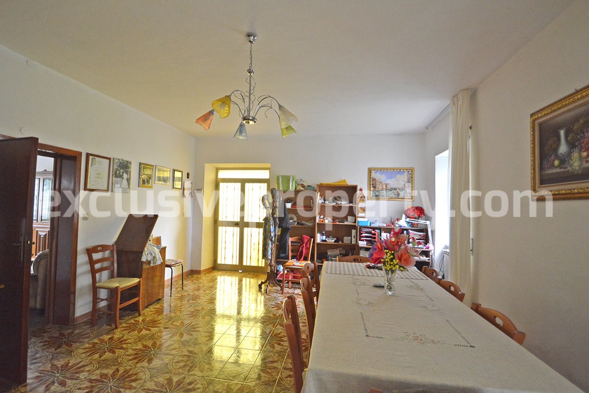 Habitable house with land and outbuildings for sale in Italy 33
