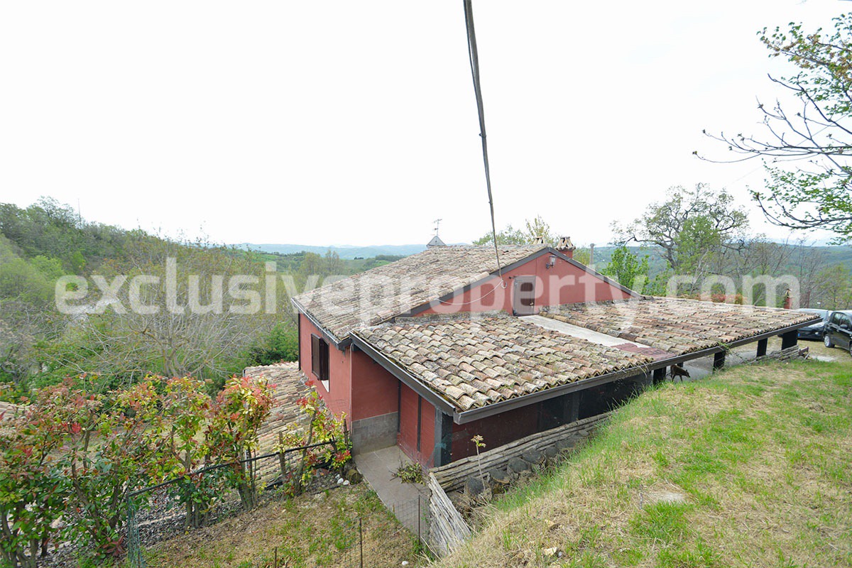 Farm house rustic and elegant taste for sale in Molise - Italy 6