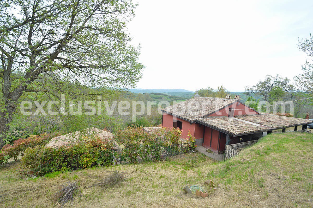 Farm house rustic and elegant taste for sale in Molise - Italy 9