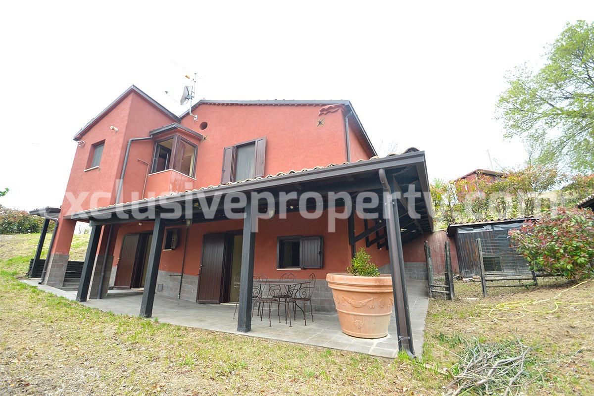 Farm house rustic and elegant taste for sale in Molise - Italy 2