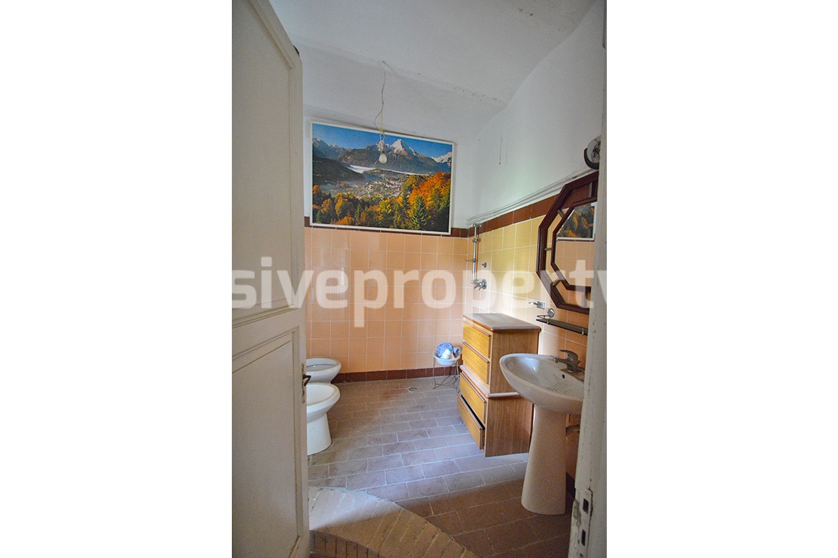 Stone house with garden for sale in Molise - Castelbottaccio