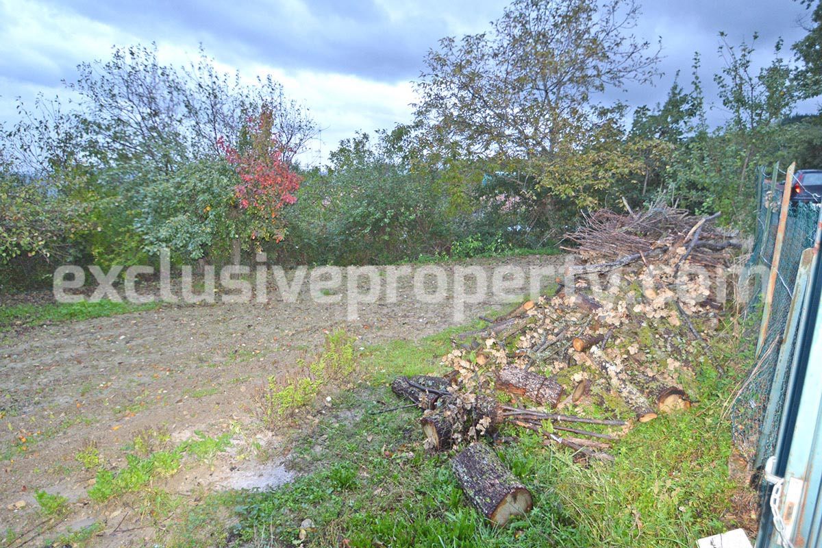 Ancient stone house with building garden for sale in Abruzzo 23