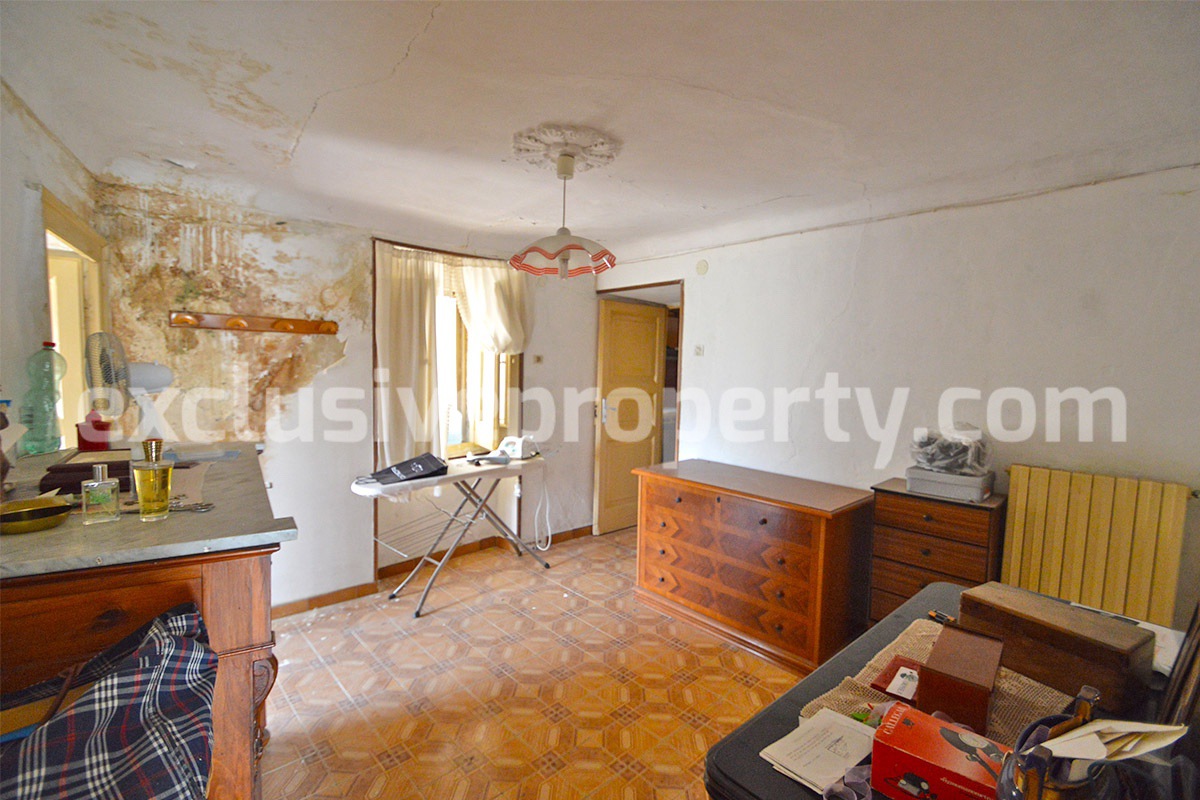Property consisting of two residential units for sale in Abruzzo - Italy 24