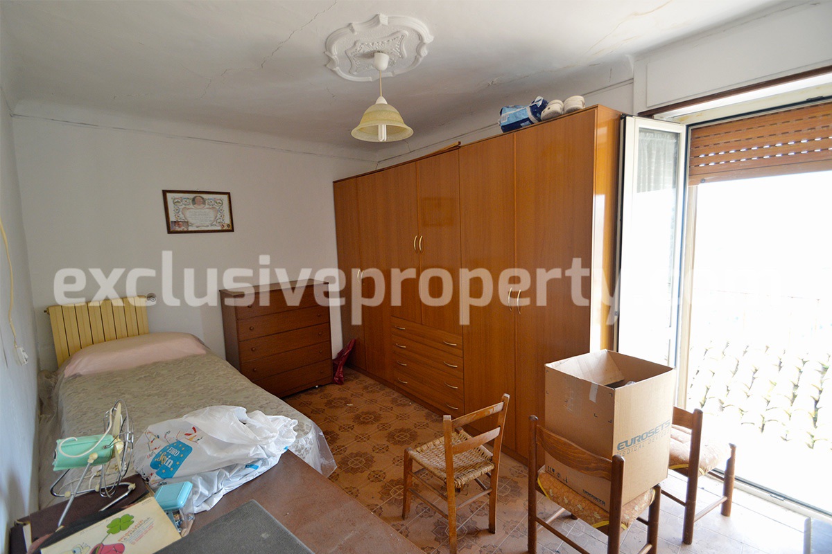 Property consisting of two residential units for sale in Abruzzo - Italy 25