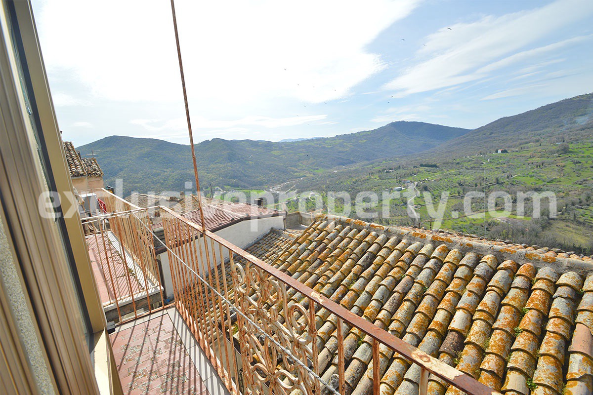 Property consisting of two residential units for sale in Abruzzo - Italy 36
