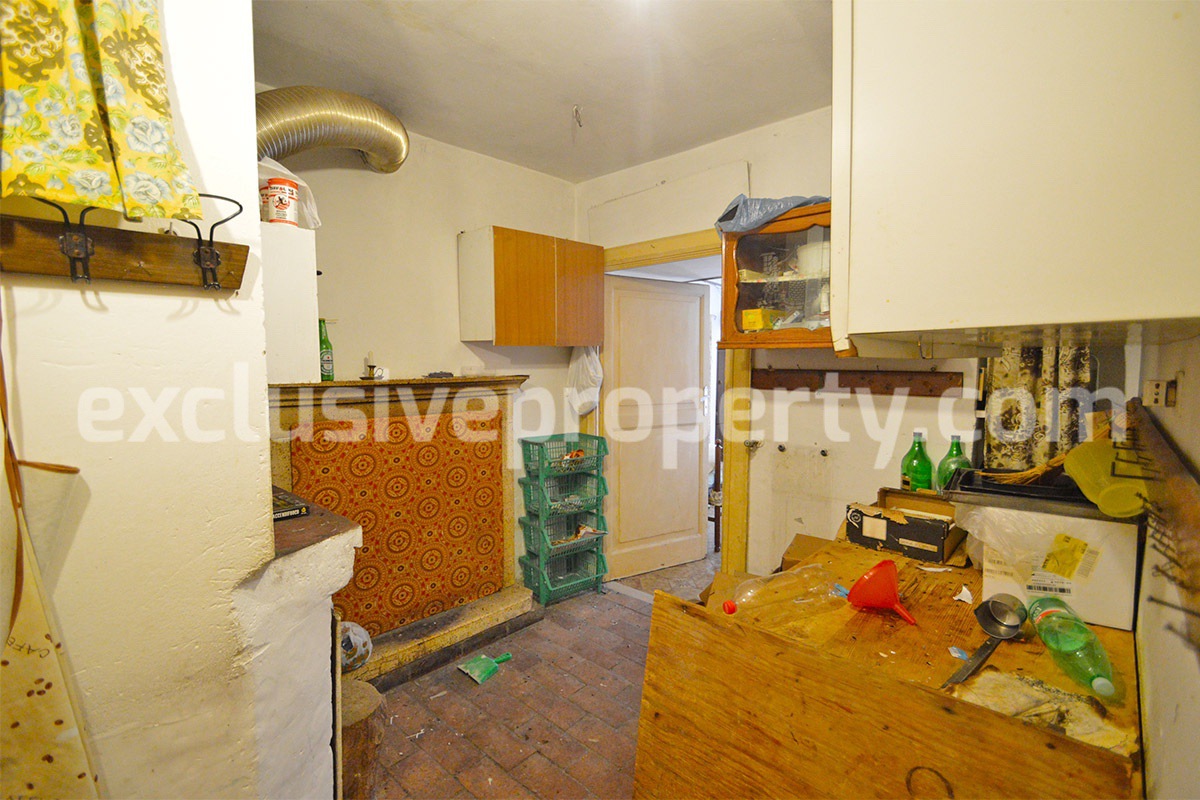 Property consisting of two residential units for sale in Abruzzo - Italy 26