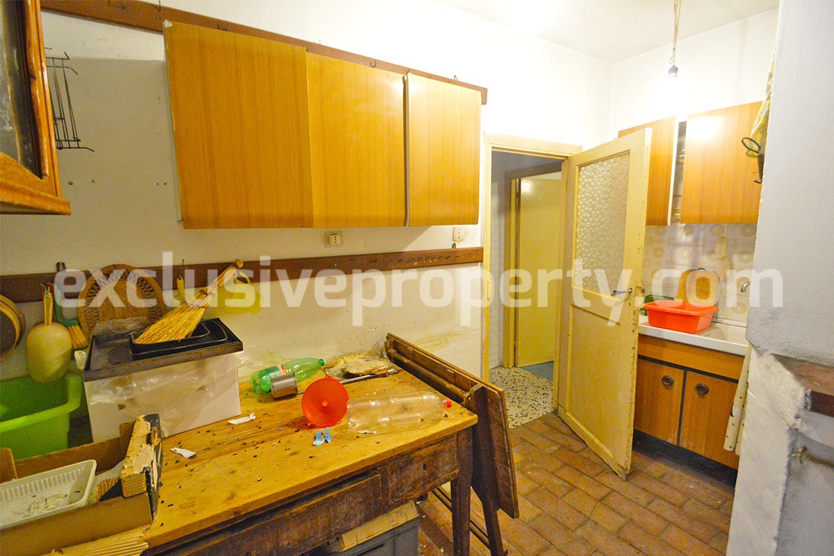 Property consisting of two residential units for sale in Abruzzo - Italy 33