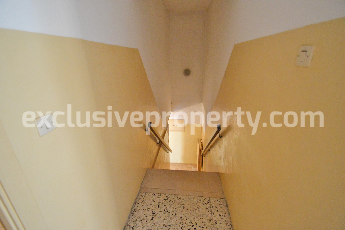 Property consisting of two residential units for sale in Abruzzo - Italy 46