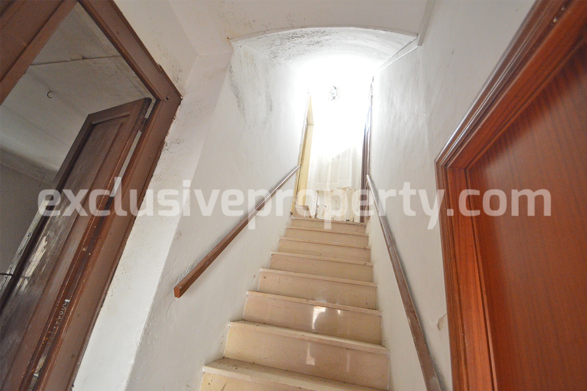 Property consisting of two residential units for sale in Abruzzo - Italy 63