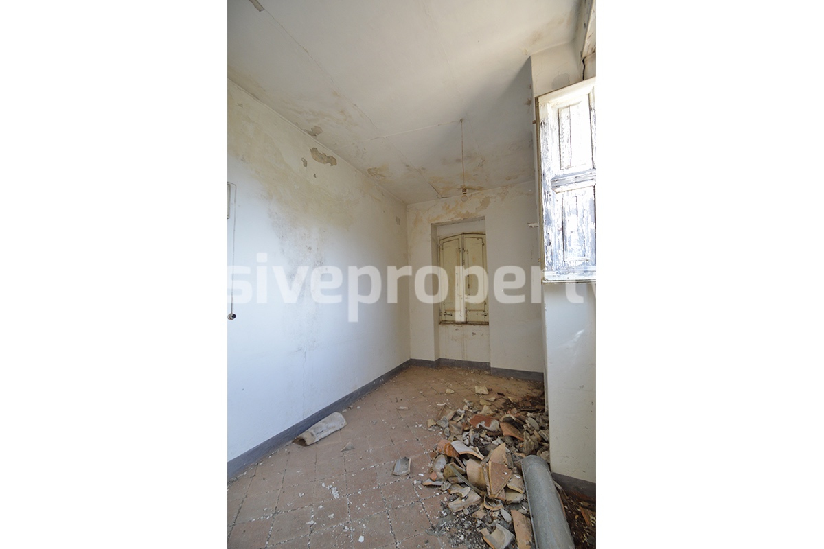 Property consisting of two residential units for sale in Abruzzo - Italy 64