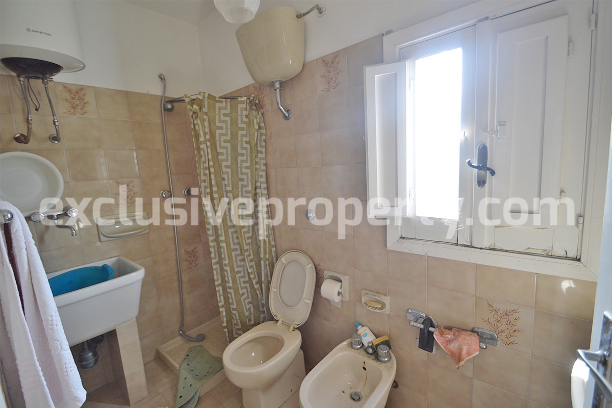 Property consisting of two residential units for sale in Abruzzo - Italy 68