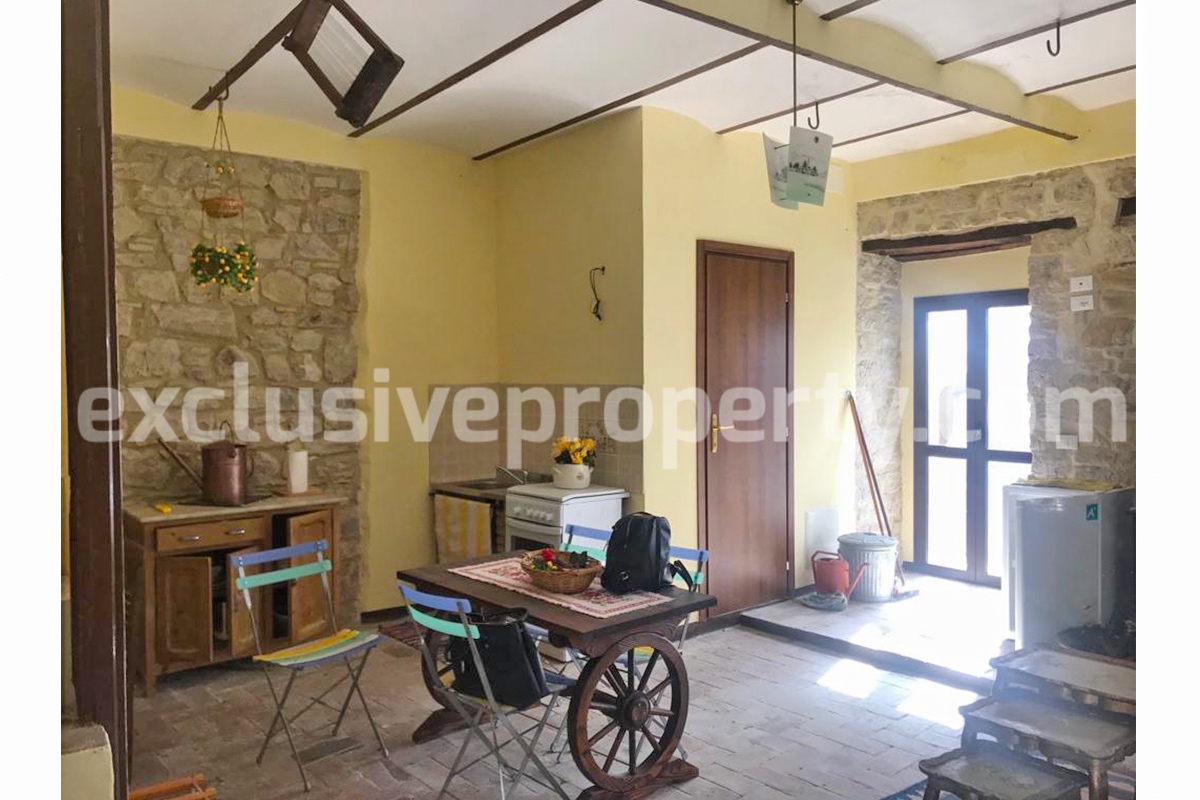 Cheap town house with spectacular lake view terrace for sale Abruzzo - Bomba 7