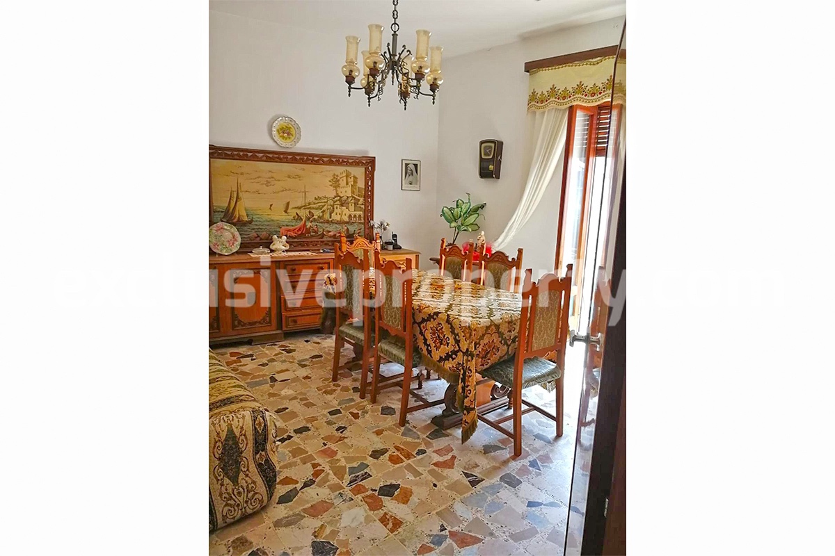 Perfect condition town house for sale in Palata for sale near the coast