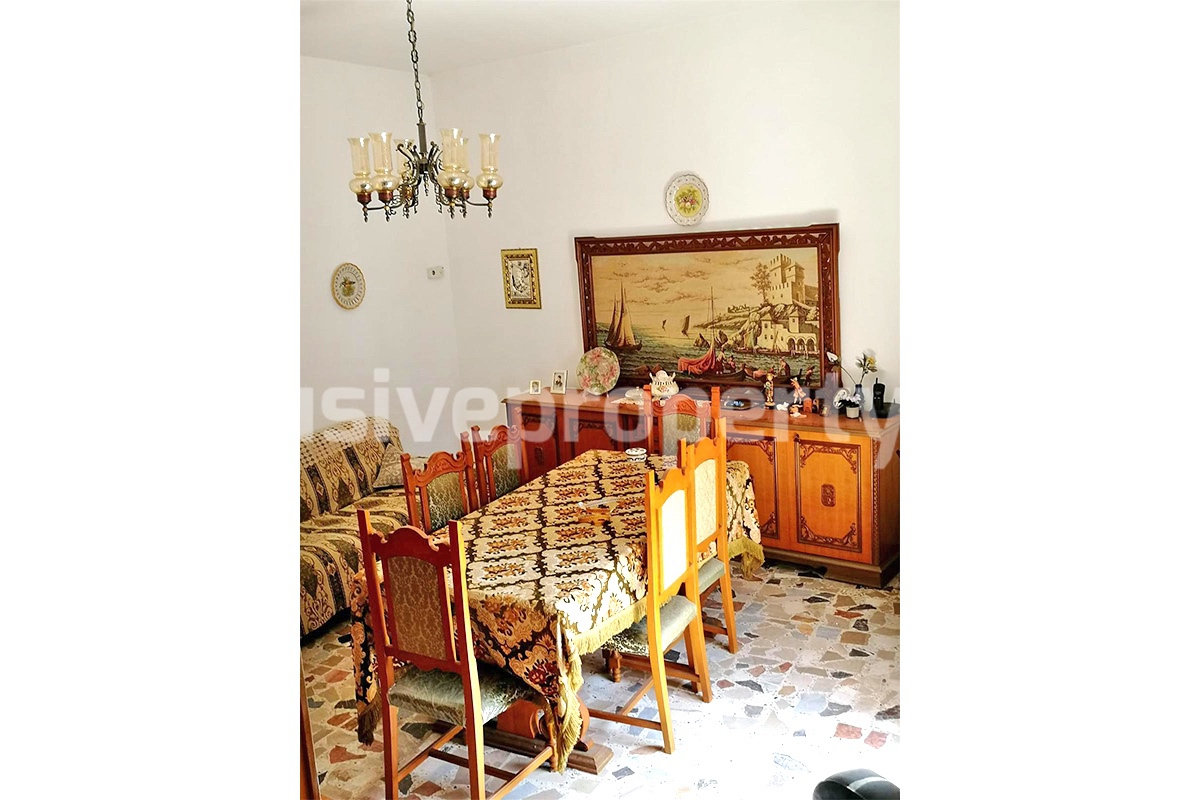 Perfect condition town house for sale in Palata for sale near the coast 2