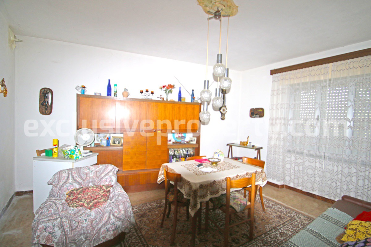 Habitable house with garage and land for sale in Abruzzo 8