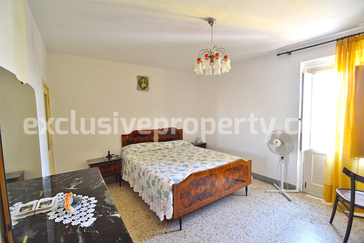 Habitable house with garage located in the ancient village of Fraine - Abruzzo 21