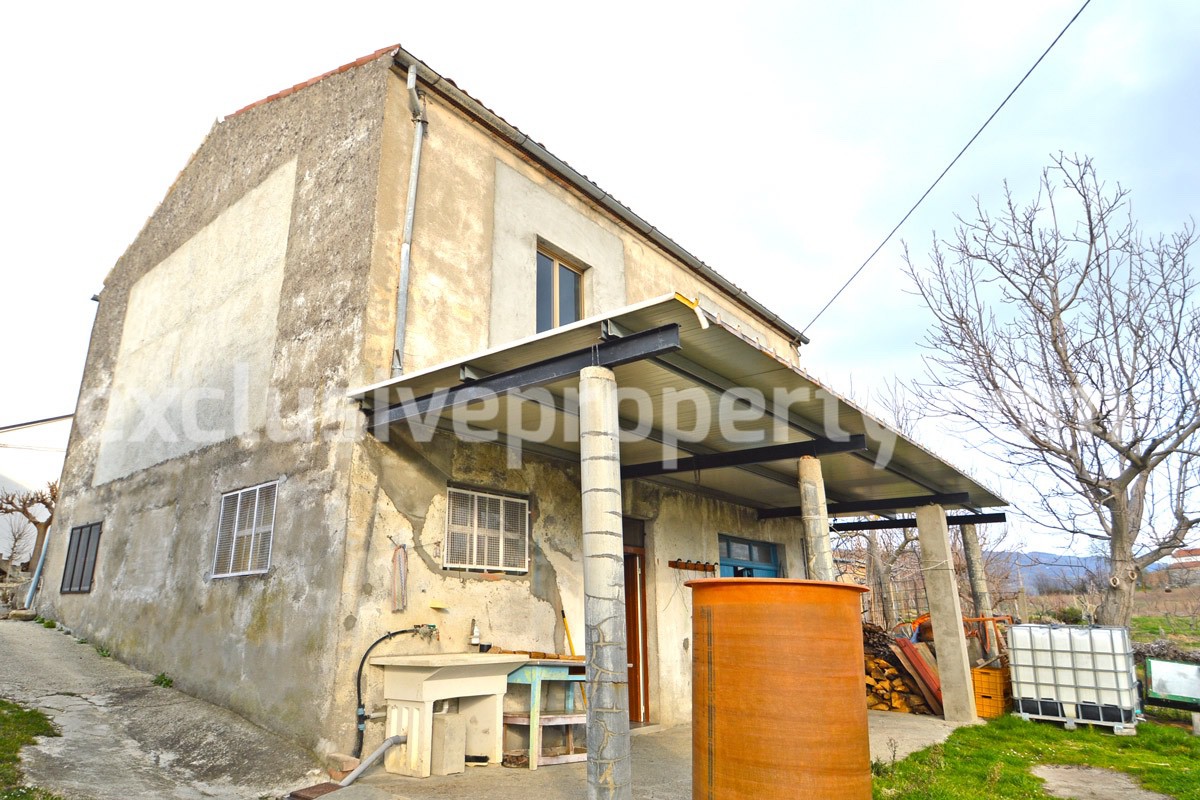 Two buildings with garden and stone henhouse for sale in Abruzzo 10