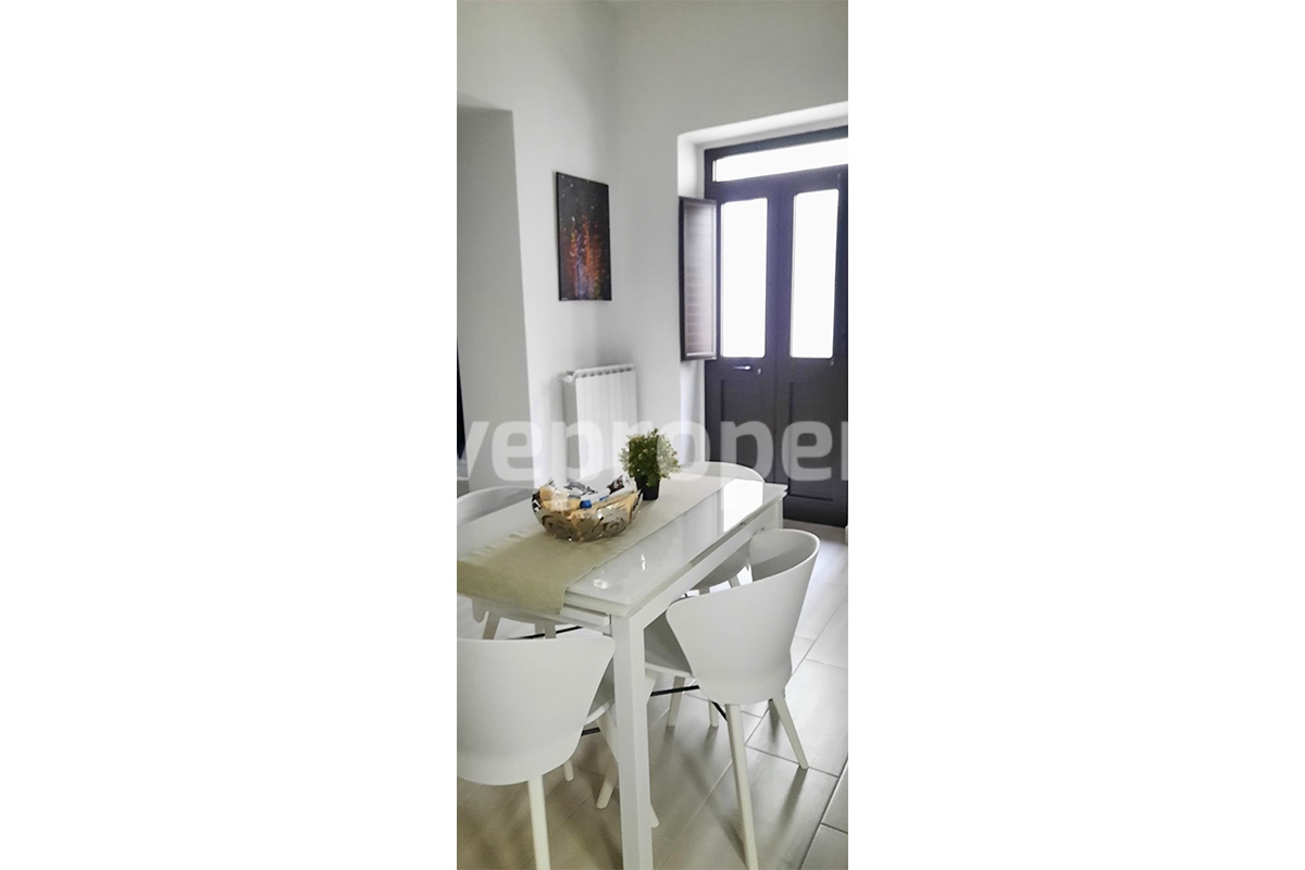 House completely renovated with large terrace and courtyard for sale in Ururi