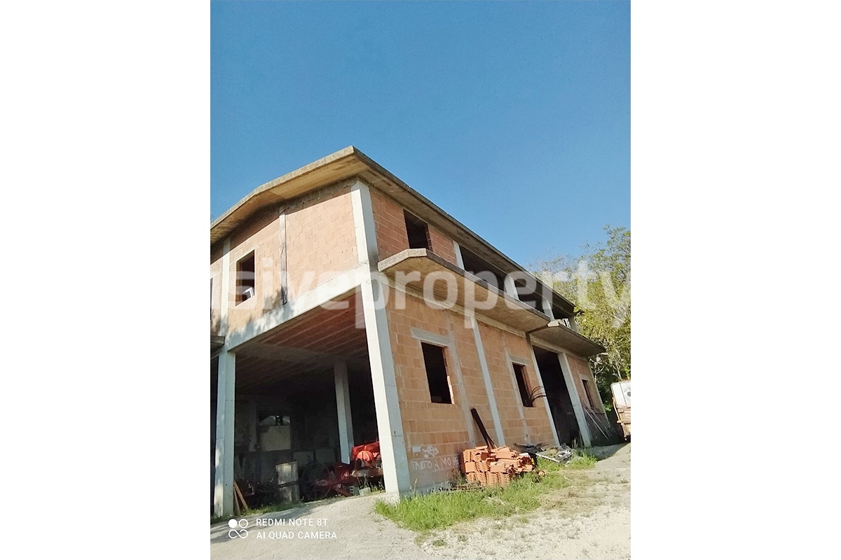Farm house for sale in Abruzzo - Italy